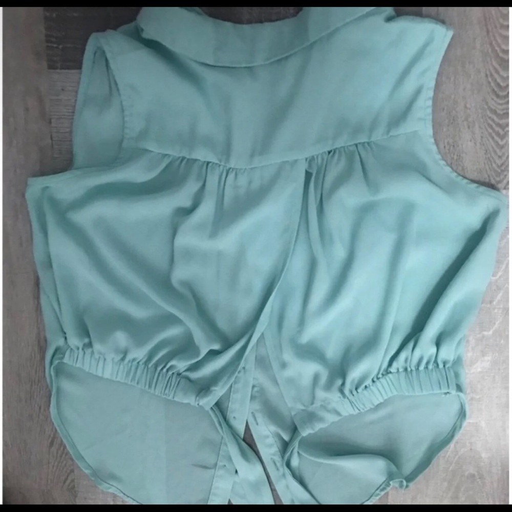 Crop Top Bundle Size M - Picture 6 of 6